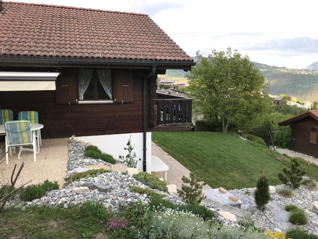 Chalet Siesta room 2